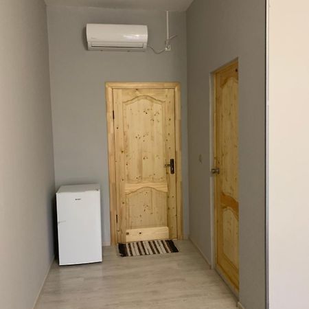 Hotel Гостевой Двор Дамира Pizunda Exterior foto