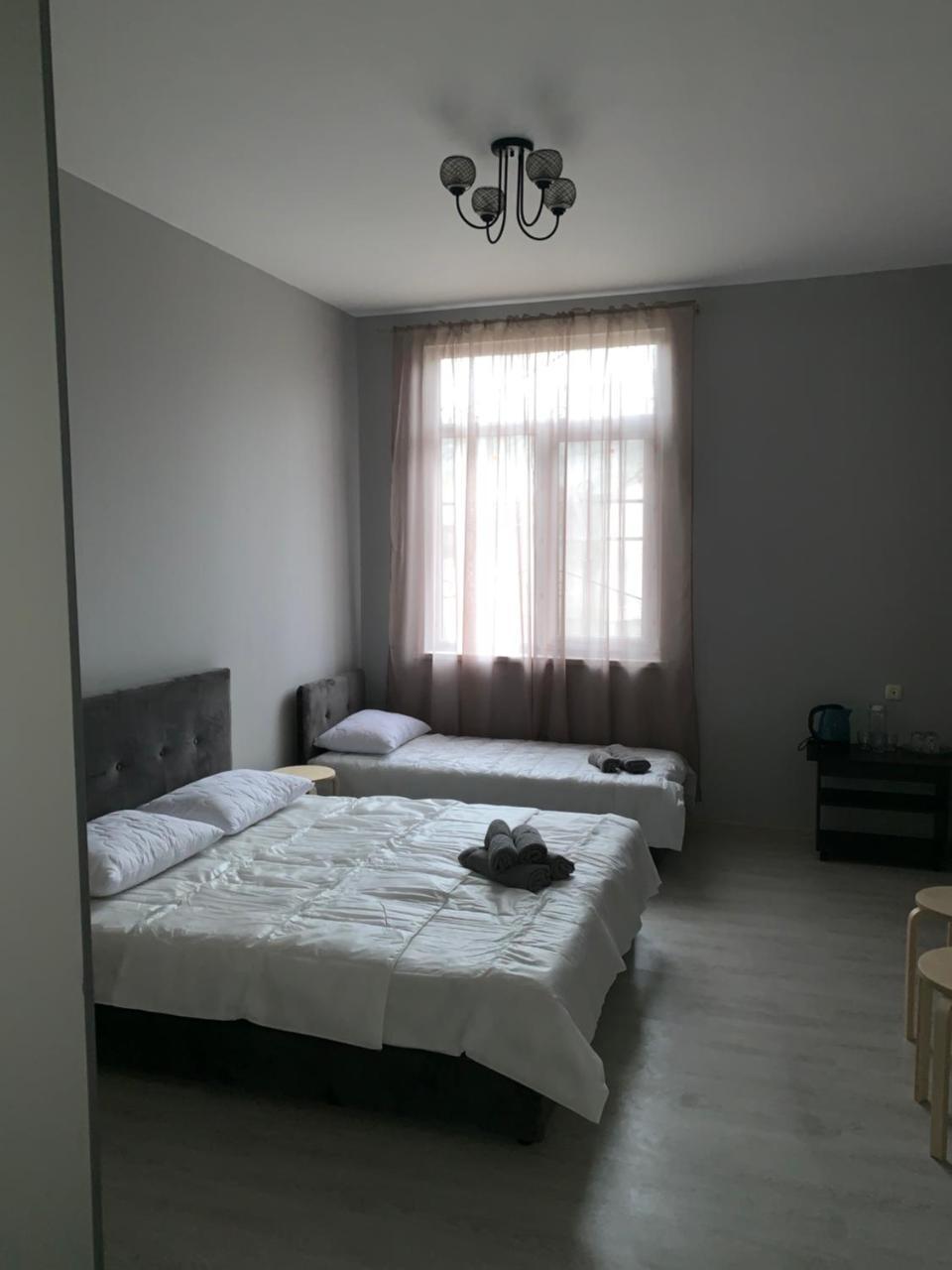 Hotel Гостевой Двор Дамира Pizunda Exterior foto